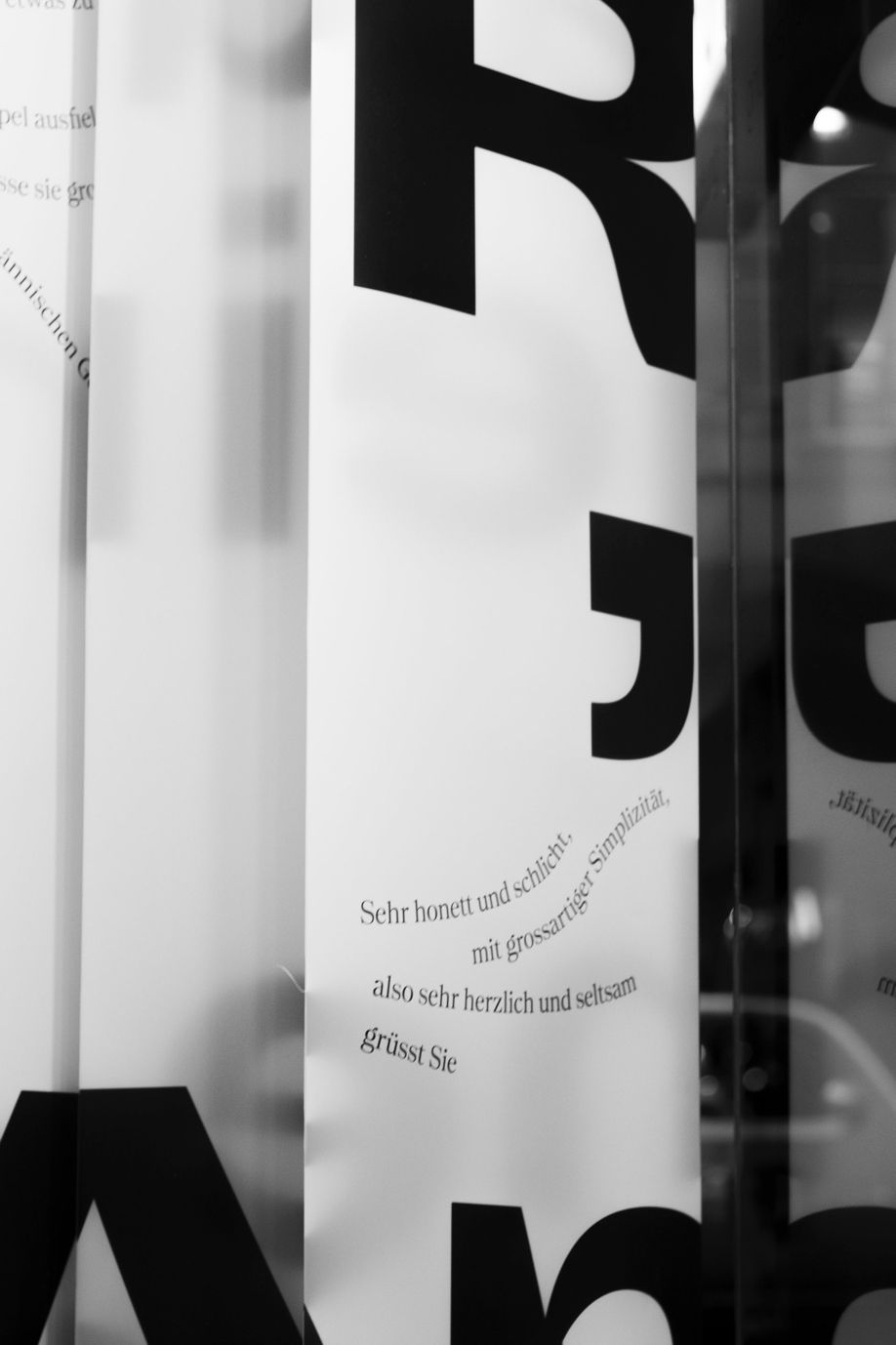 Photo de la vitrine Voirol à Berne.